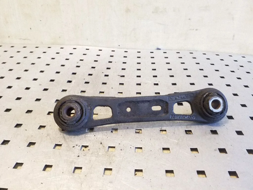 Rear control arm 8G915K743VB