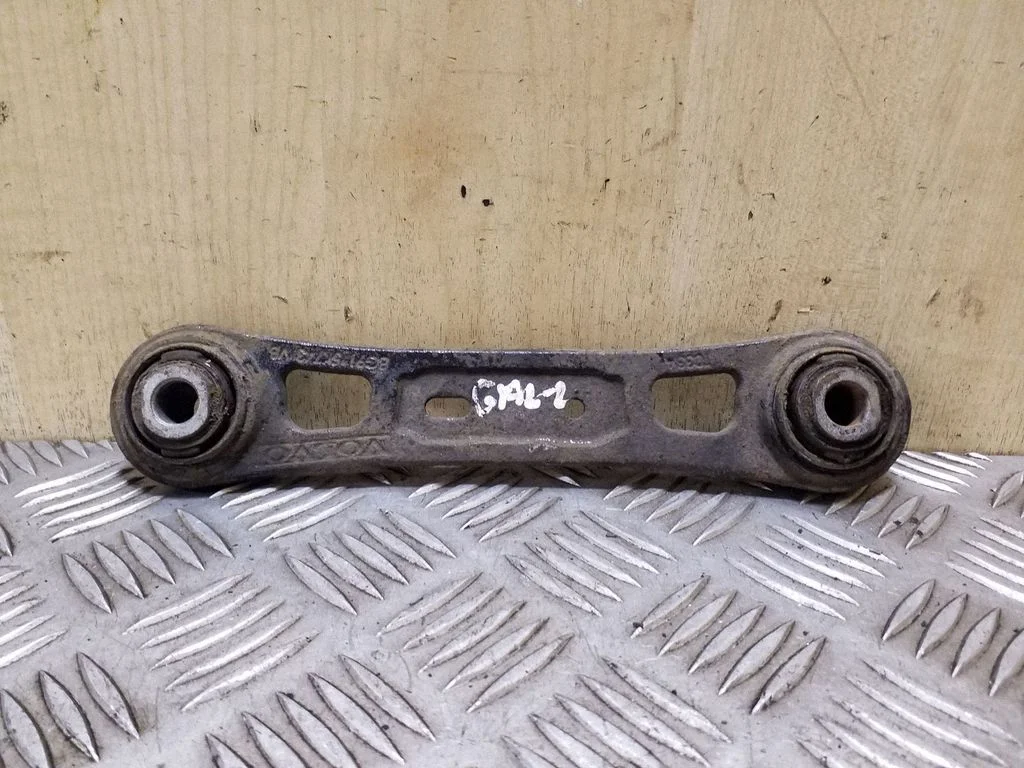 Rear control arm 8G915K743VB