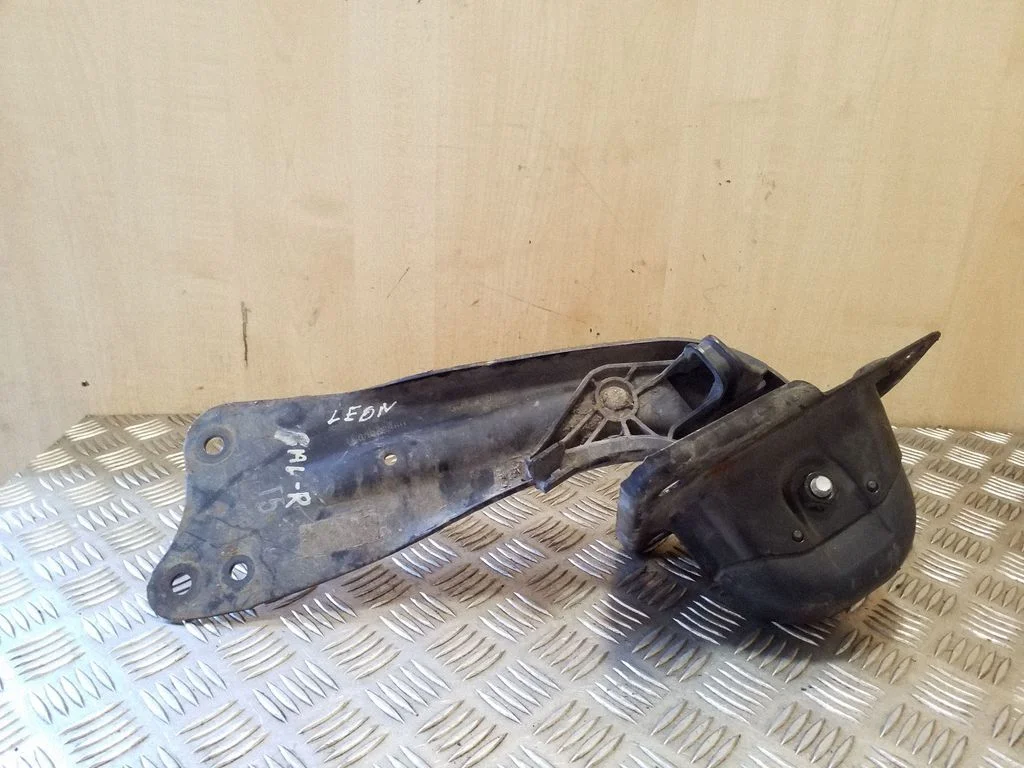 Wahacz tylny 1K0505226H – Seat Leon (1P) (2005-2012)