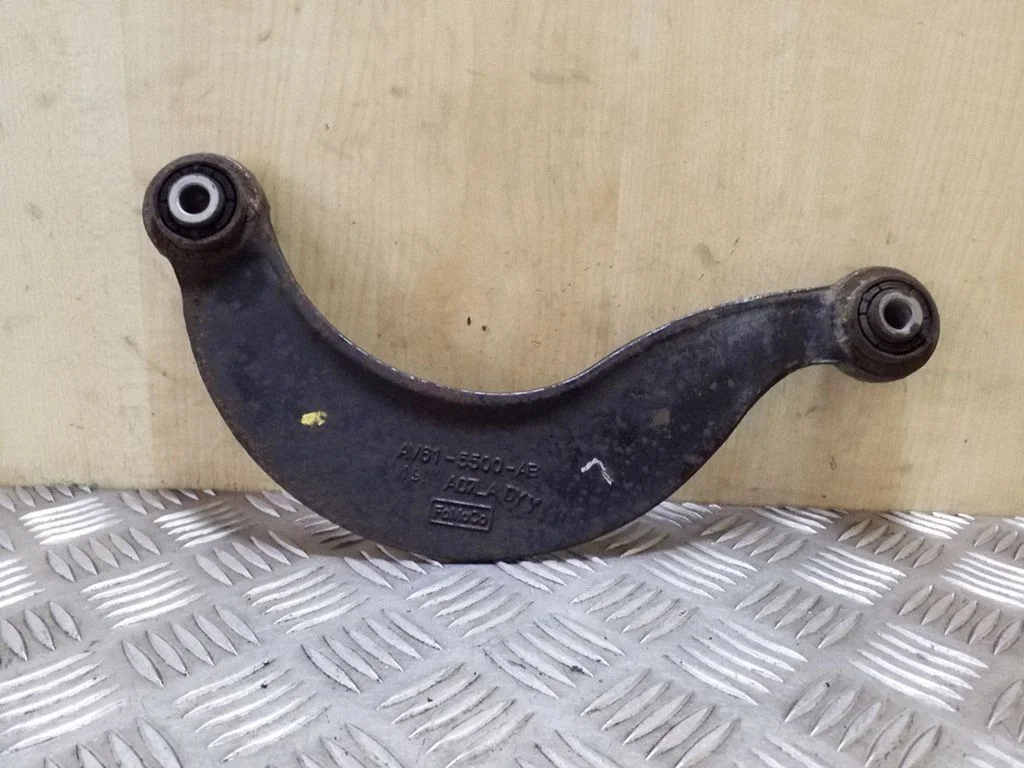 Rear control arm AV615500AB