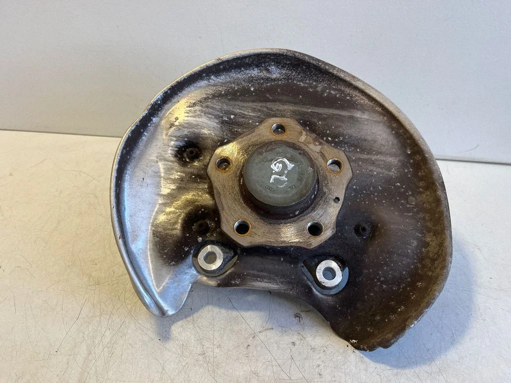Aizmugurējā rumba 8W0505435T