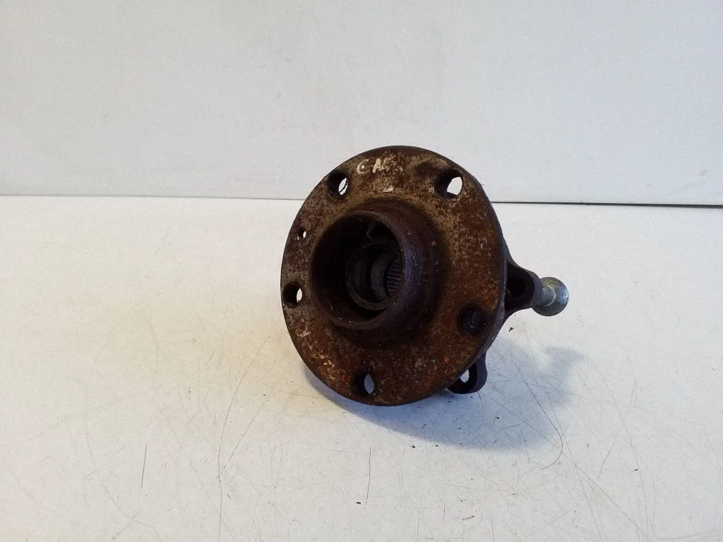 Rear wheel hub – left