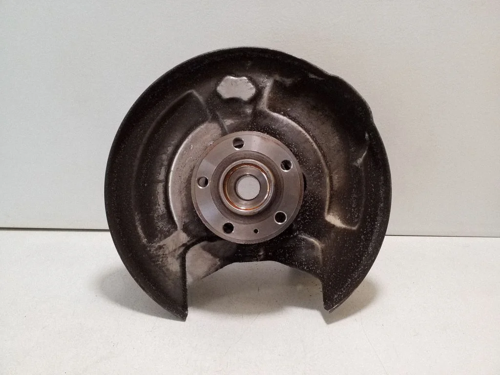Rear wheel hub 32395004