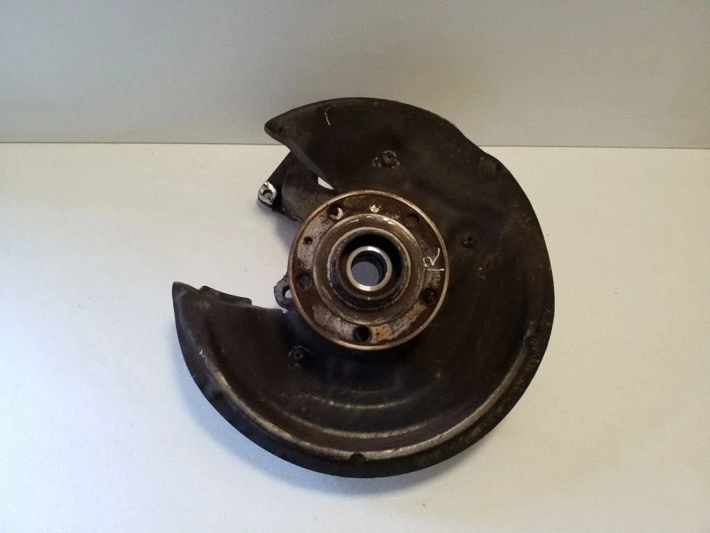 Tagumine rumm – Audi Q3 8U (2011-2016)