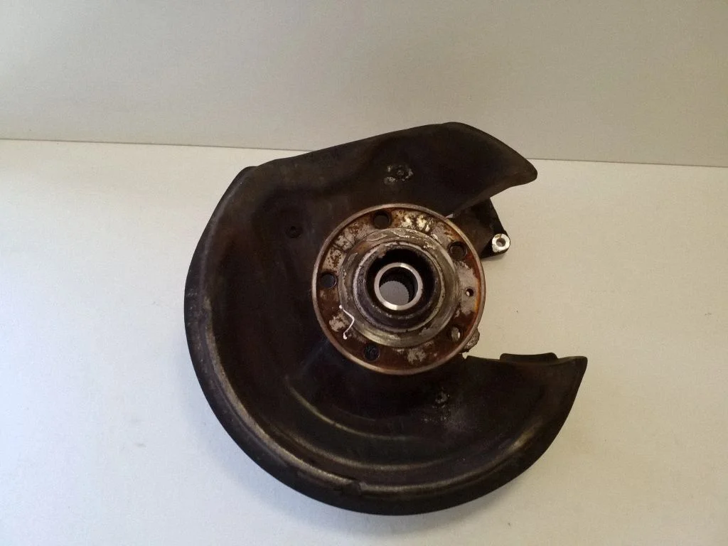 Tagumine rumm – Audi Q3 8U (2011-2016)