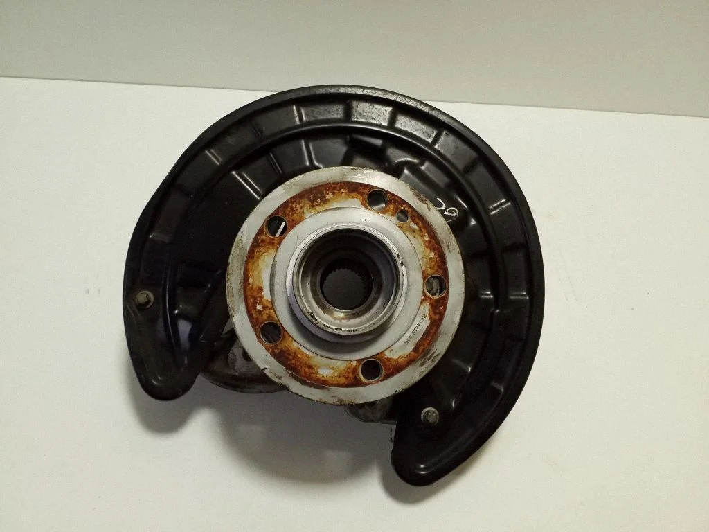 Tagumine rumm A2433570500