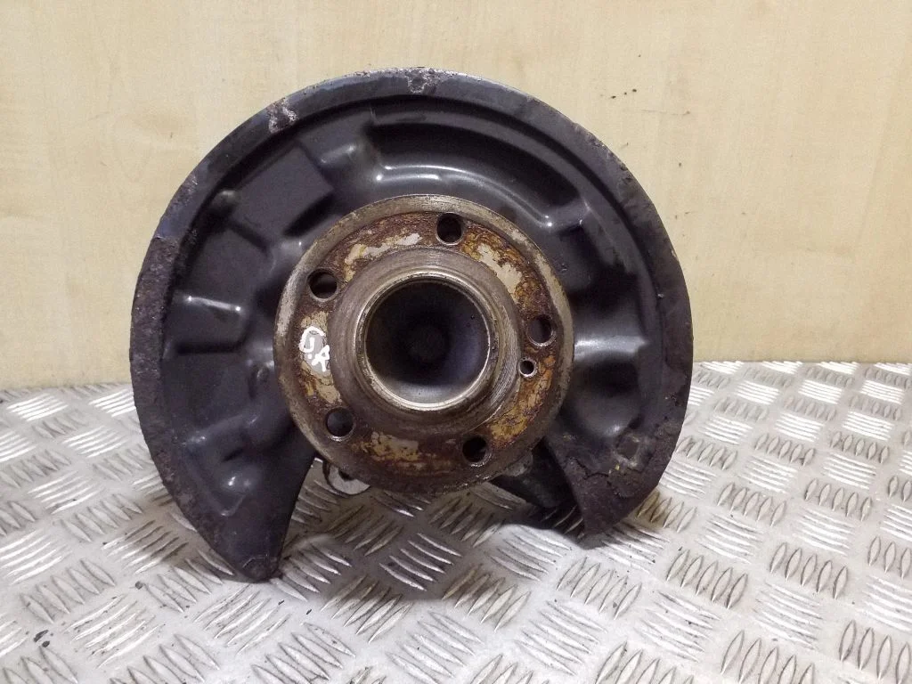 Rear wheel hub – Mercedes-Benz B-Class W246 W242 (2011-2017)