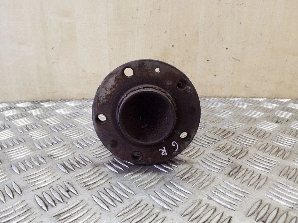 Rear wheel hub – Citroen C4 Grand Picasso (2013-2018), right
