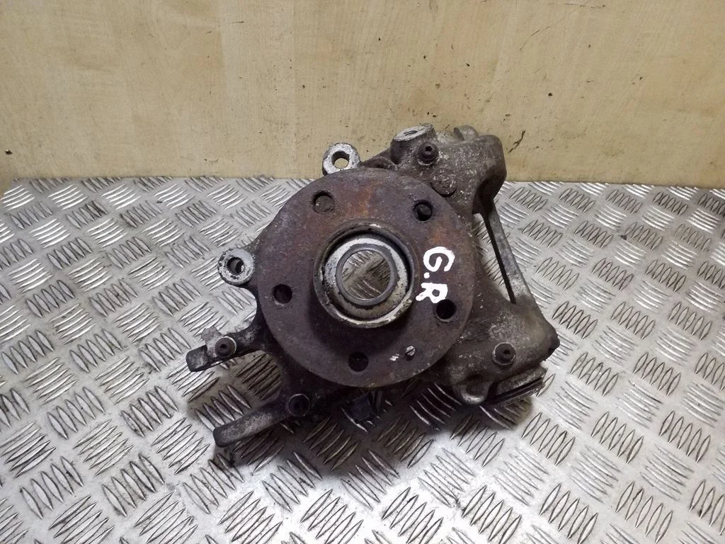 Tagumine rumm 8K0505436AA