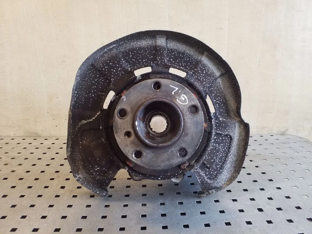 Tagumine rumm 6770983