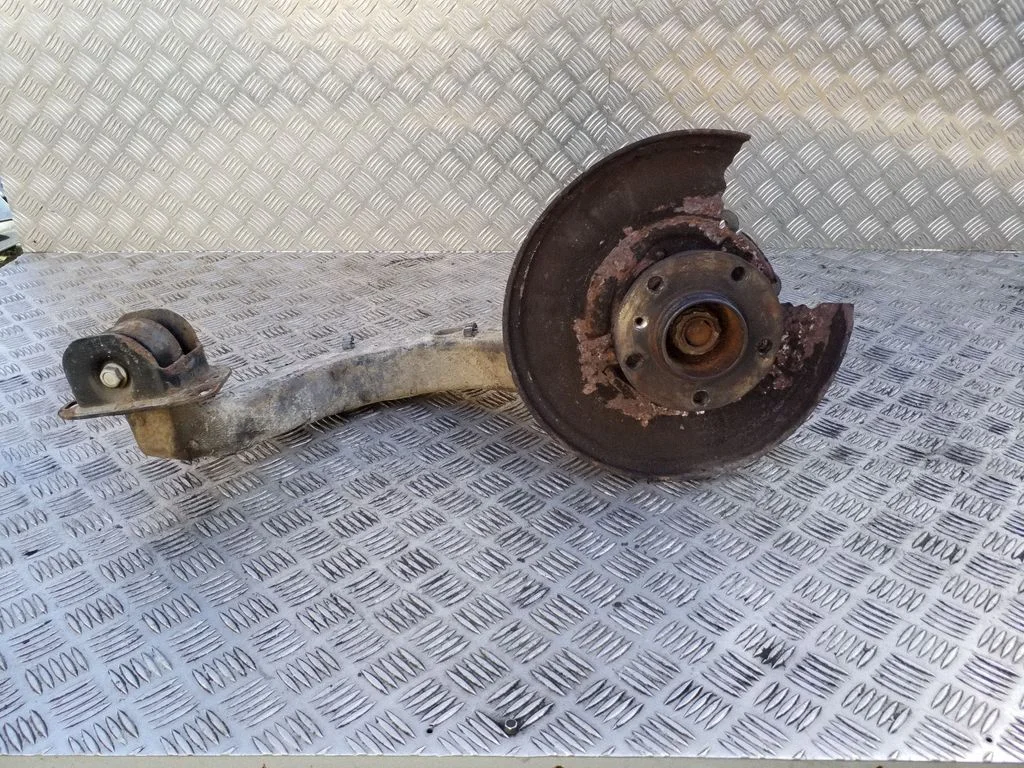 Rear wheel hub 3413251