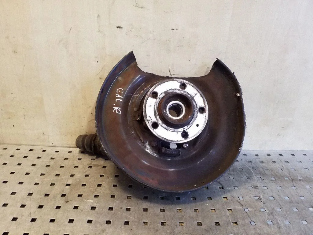 Tagumine rumm 8623132