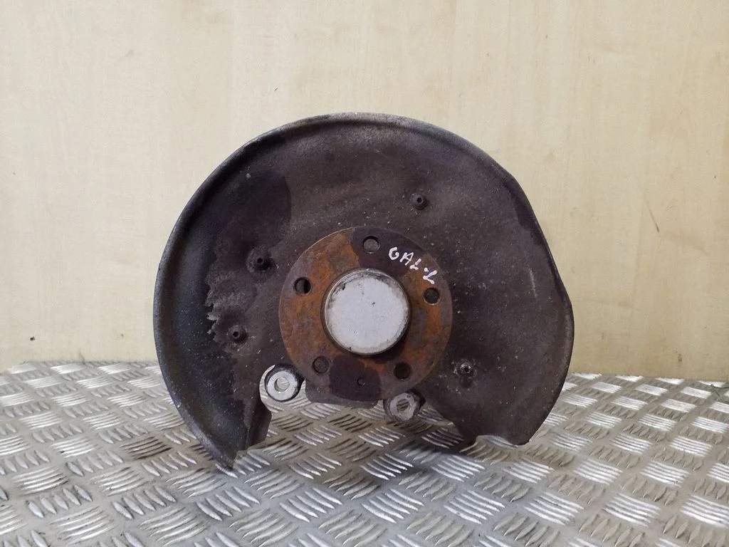 Tagumine rumm 8K0505431AP