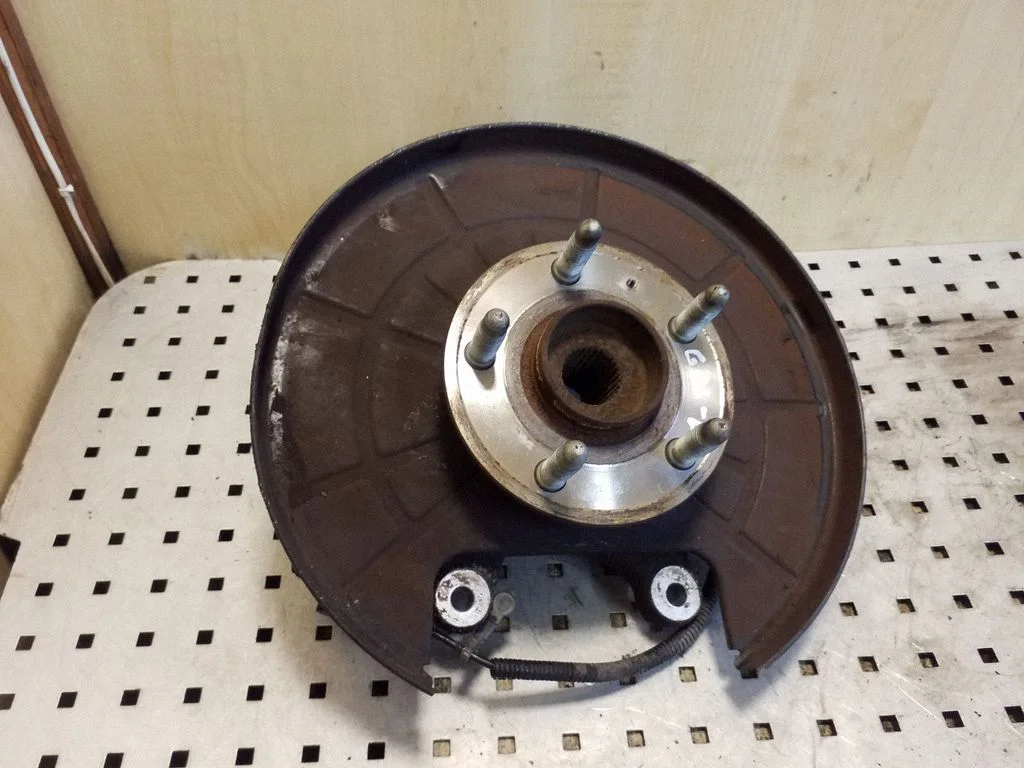 Rear wheel hub – Opel Insignia A (2008-2017)