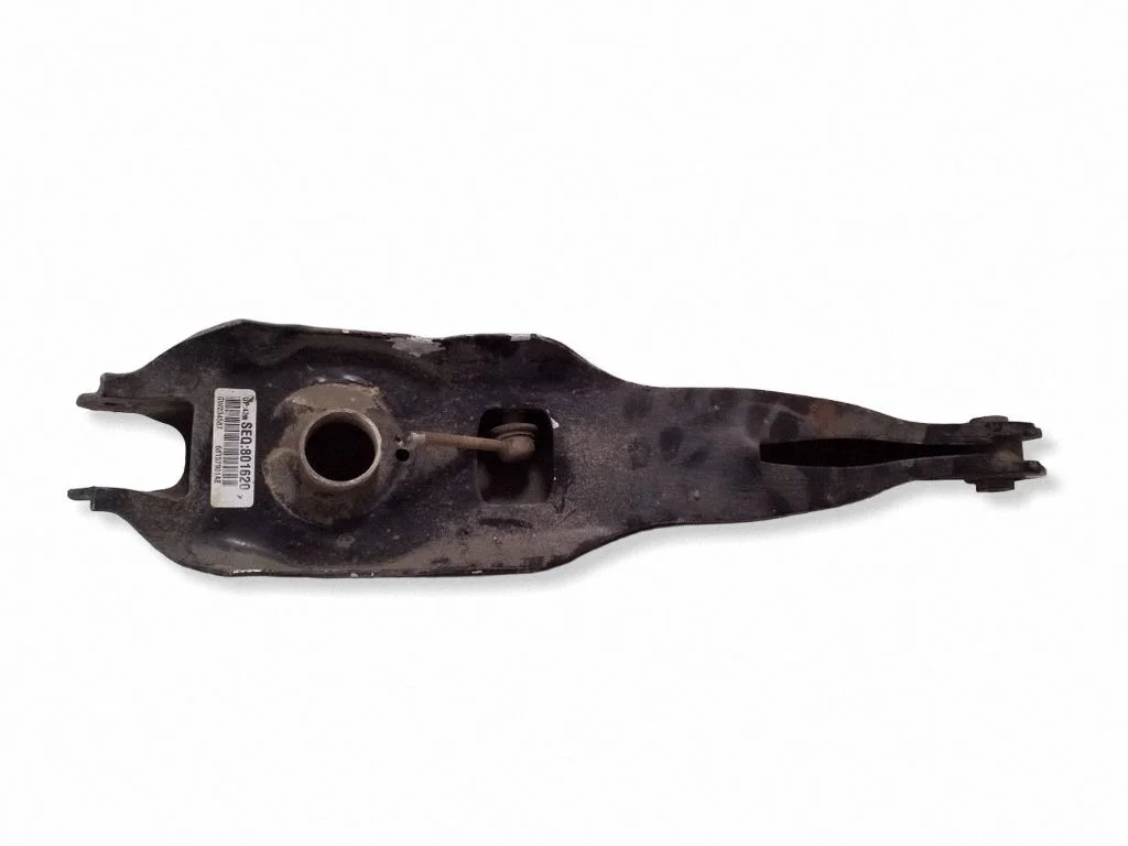 Tagumine ülemine õõtshoob – Jeep Grand Cherokee (2010-2021)