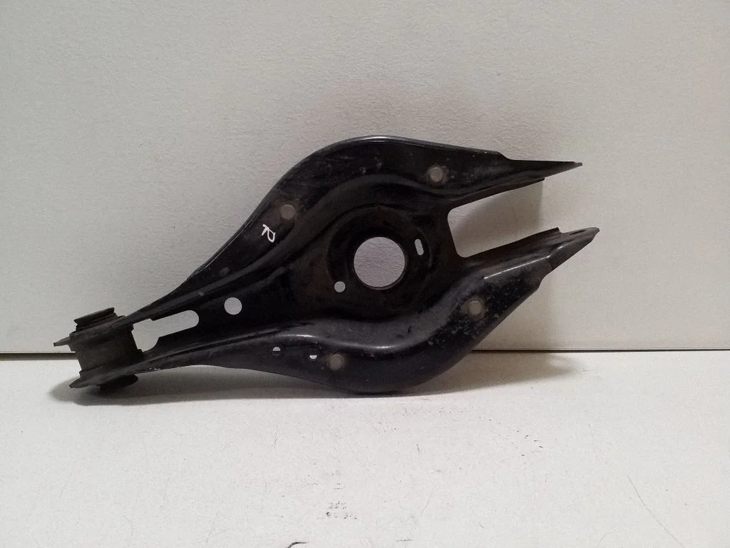 Tagumine ülemine õõtshoob 6886448
