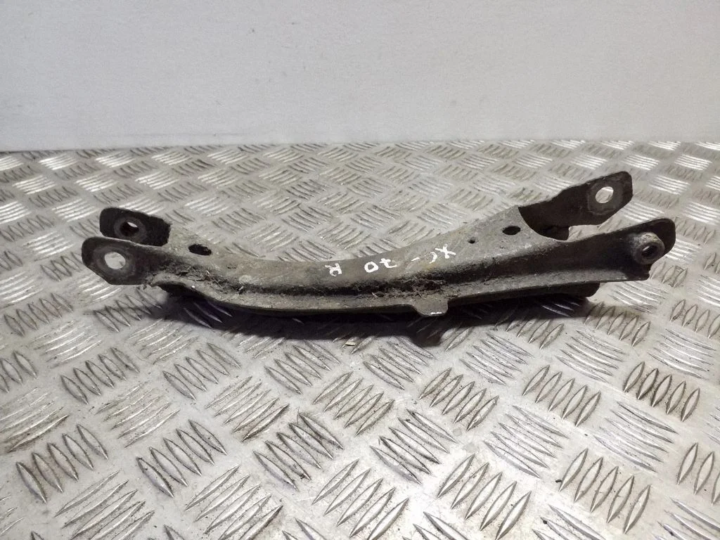 Rear upper control arm/wishbone – right