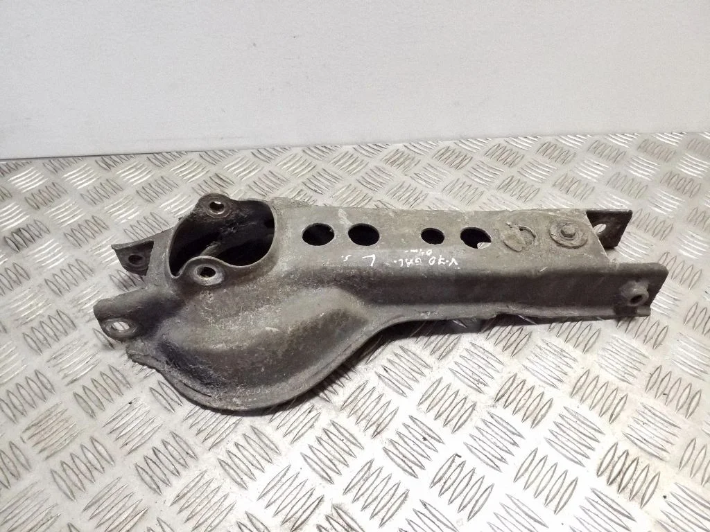 Rear upper control arm/wishbone – left
