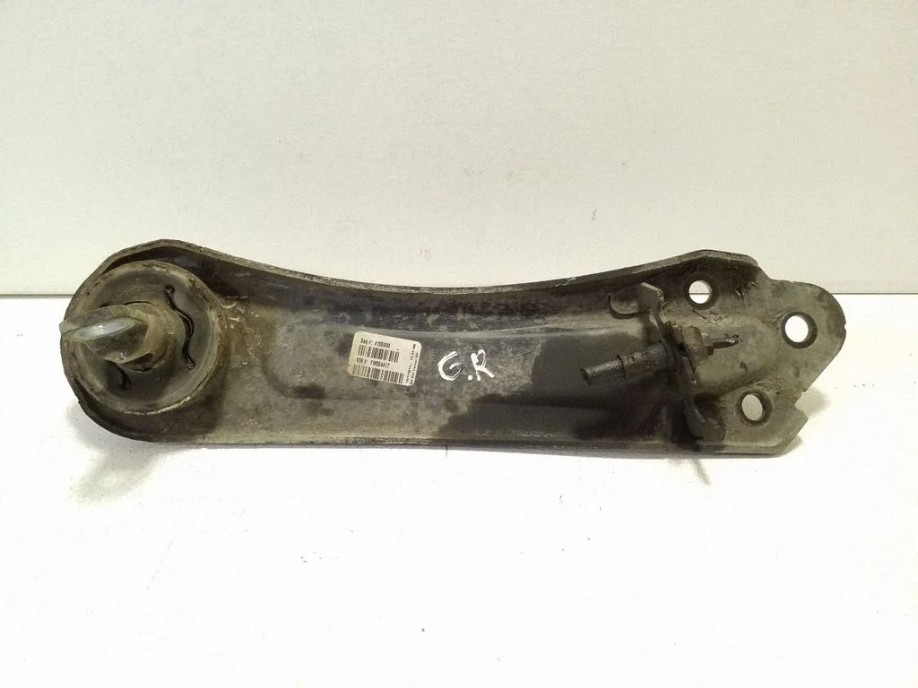 Tagumine ülemine õõtshoob – Jeep Grand Cherokee (2010-2021)