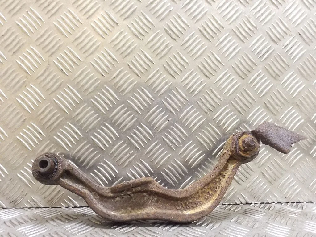 Rear upper control arm/wishbone