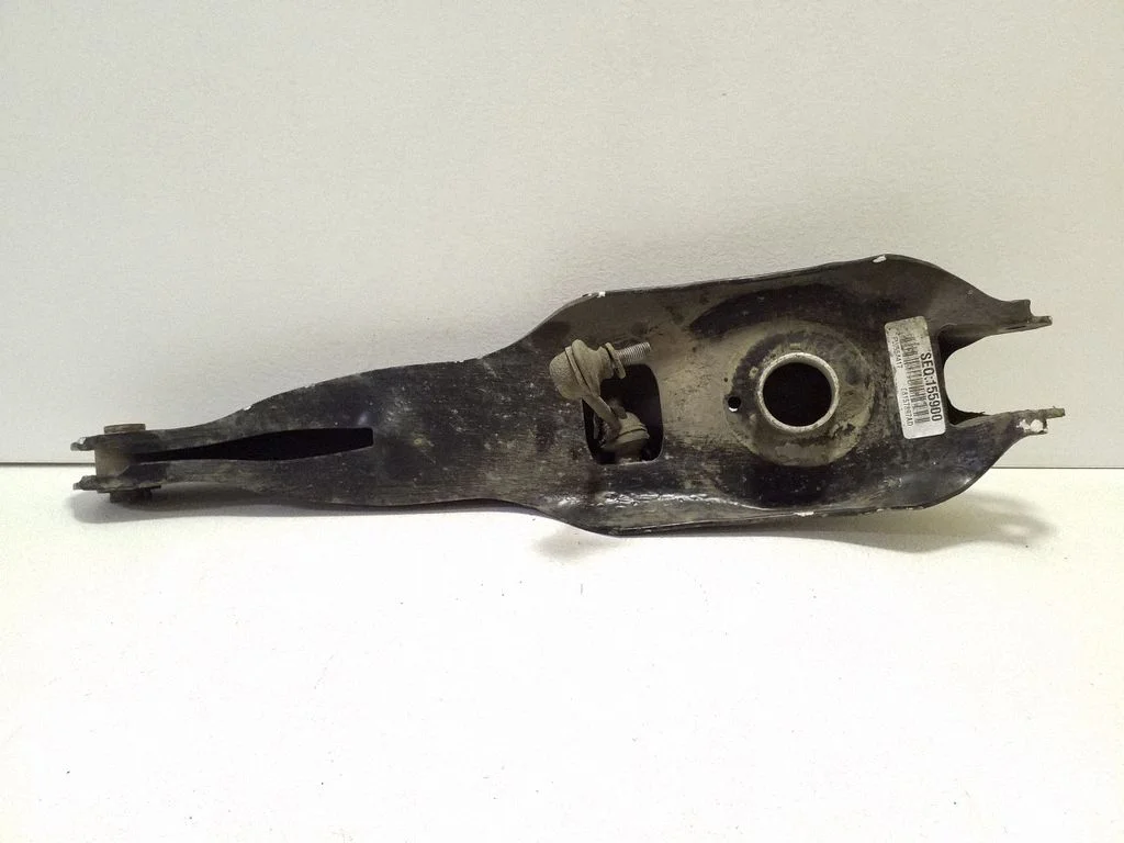 Tagumine ülemine õõtshoob – Jeep Grand Cherokee (2010-2021)