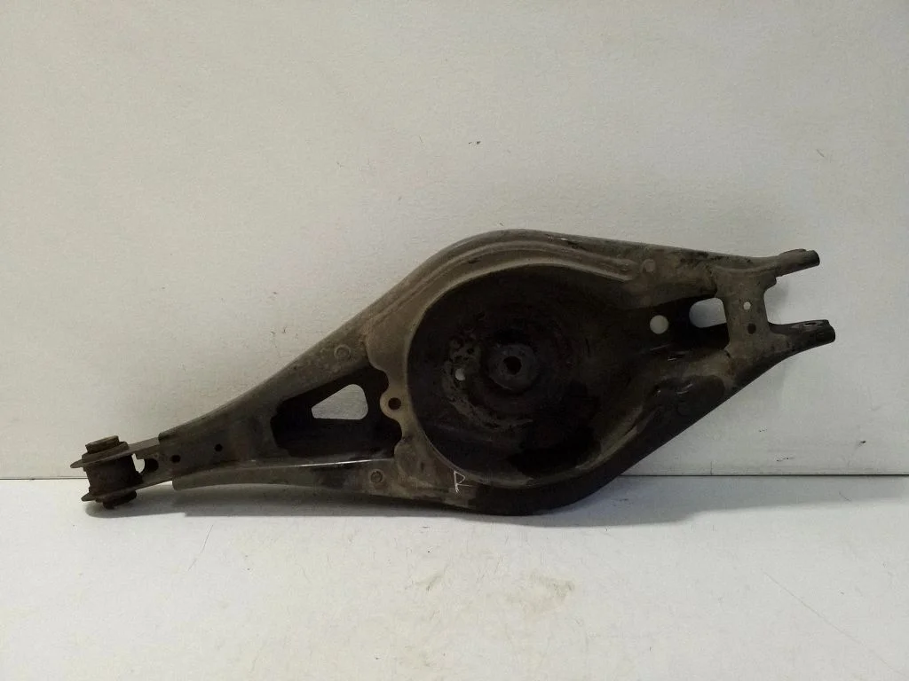 Rear upper control arm/wishbone