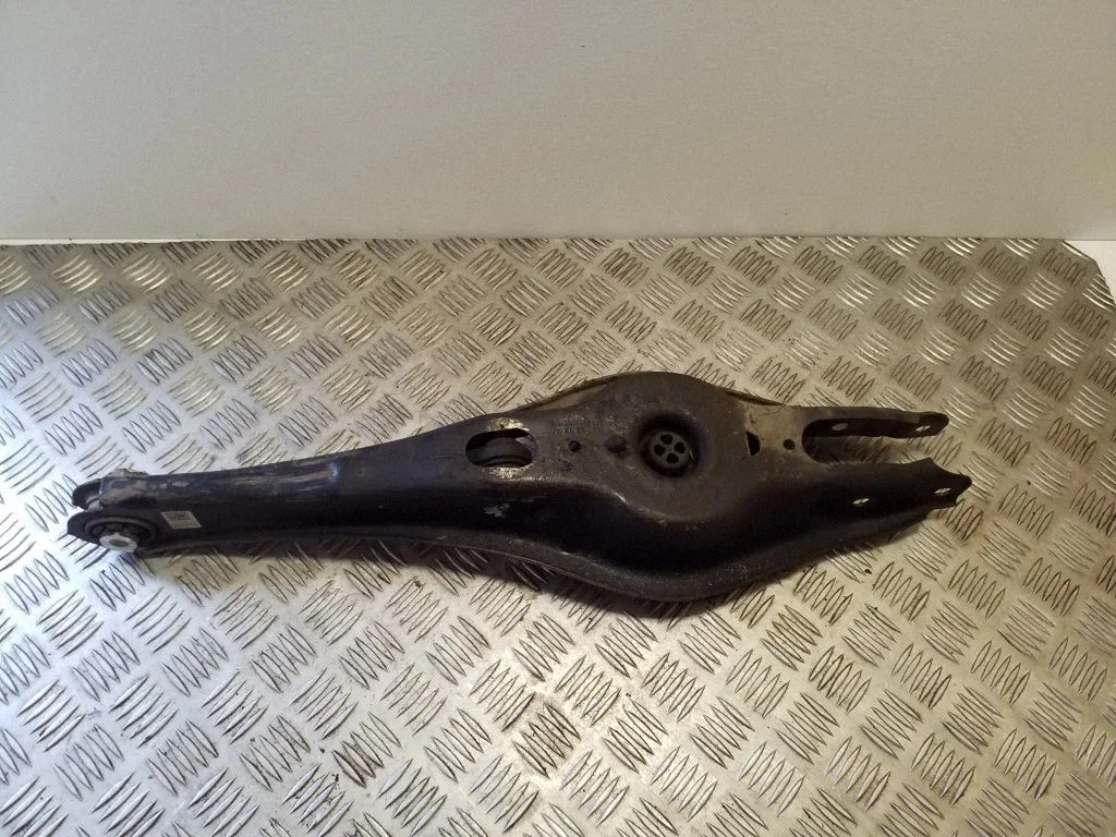 Rear upper control arm/wishbone 3Q0505371D