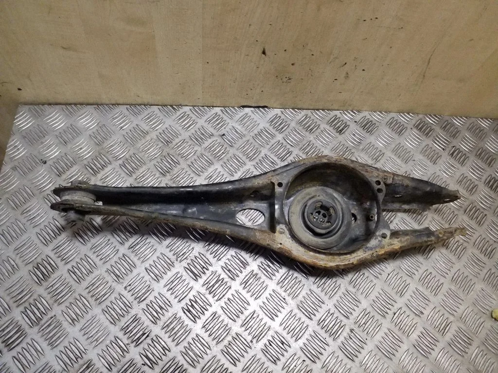 Rear upper control arm/wishbone 5Q0505311D