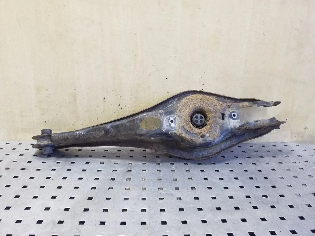 Rear upper control arm/wishbone 5Q0505311D