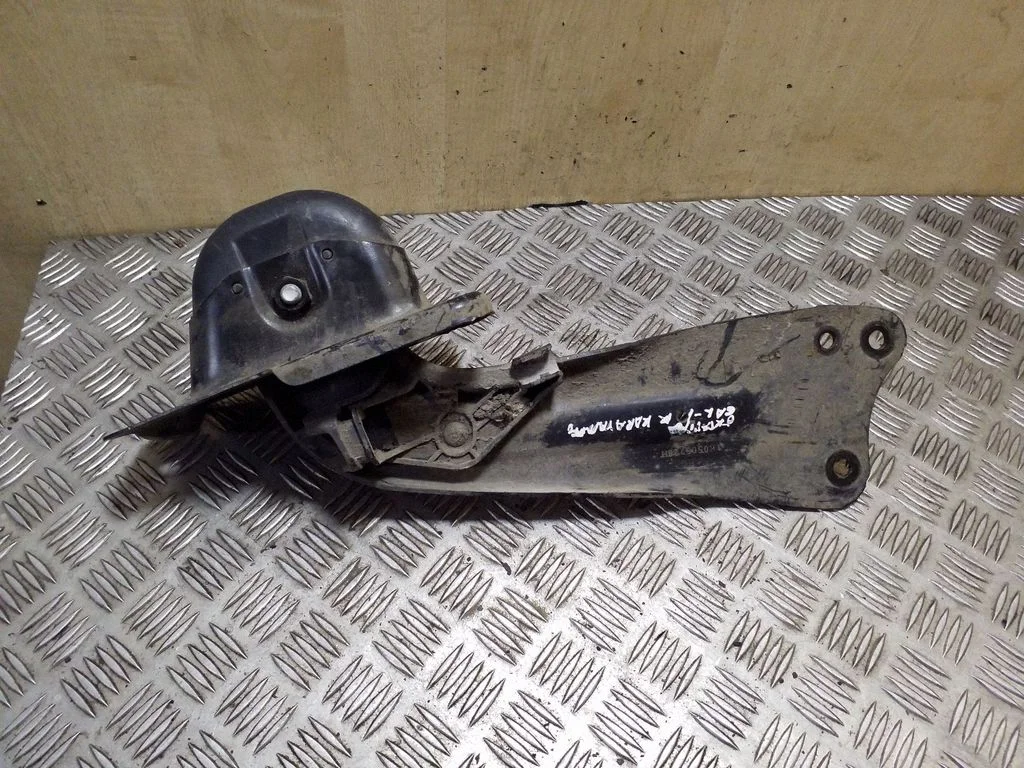 Rear upper control arm/wishbone – Skoda Octavia Mk2 (1Z) (2004-2013)