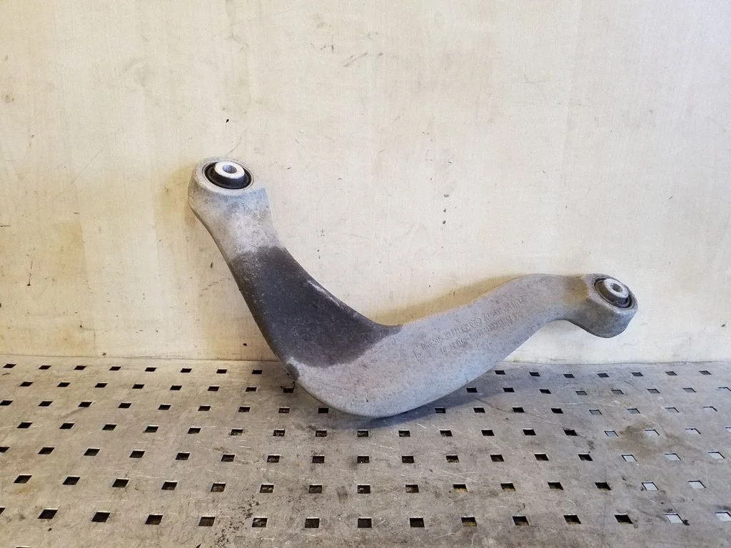Rear upper control arm/wishbone 8K0505323H