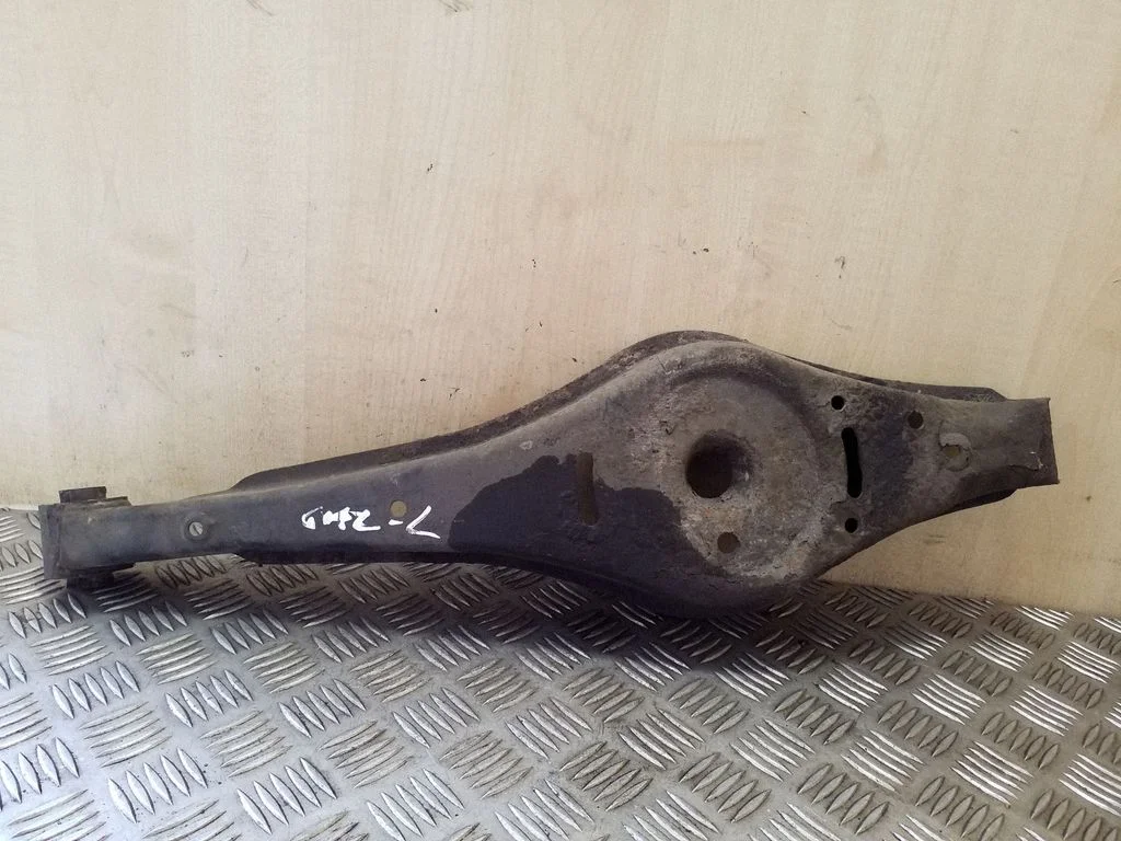 Rear upper control arm/wishbone 1K0505371