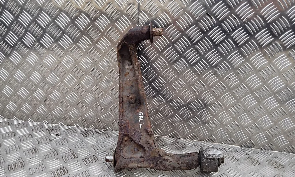 Rear upper control arm/wishbone – left