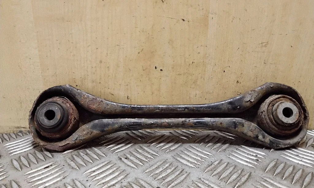Tagumine ülemine õõtshoob 33326777980