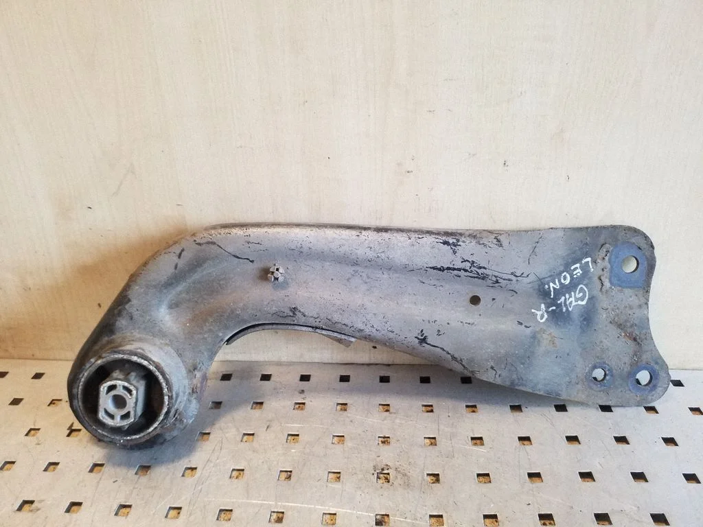 Wahacz tylny górny – Seat Leon (1P) (2005-2012), prawa