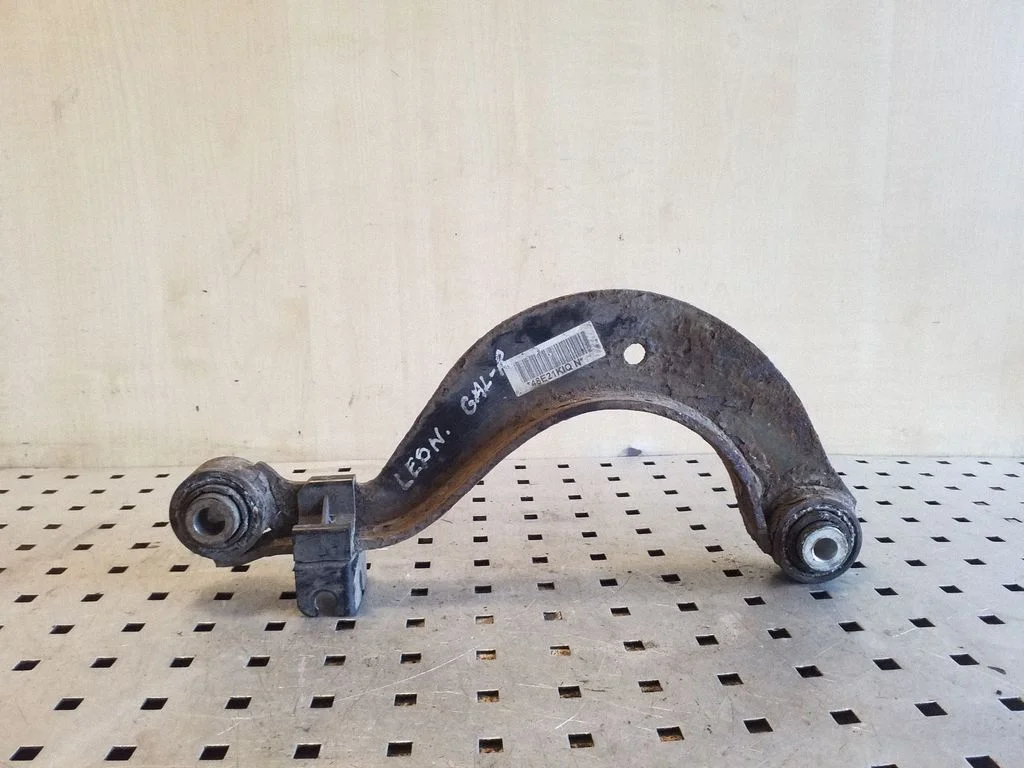 Wahacz tylny górny – Seat Leon (1P) (2005-2012), prawa