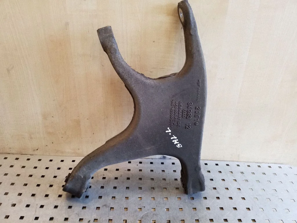 Rear upper control arm/wishbone 8K0505311J