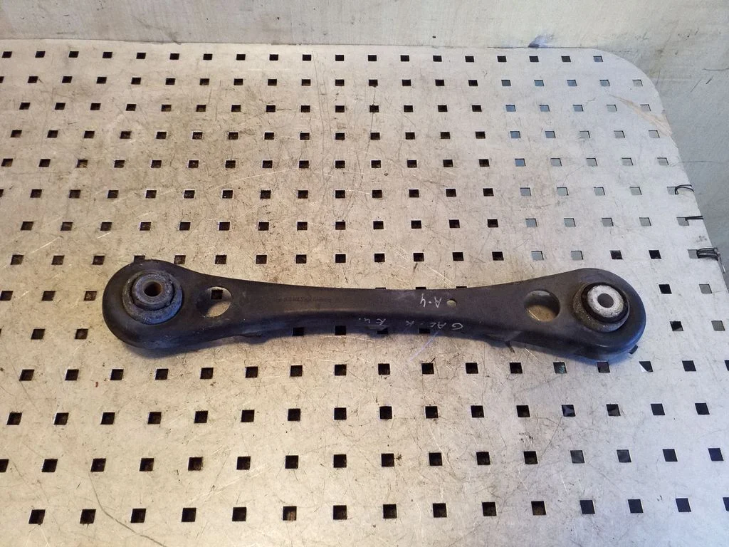 Rear upper control arm/wishbone 8E0501529