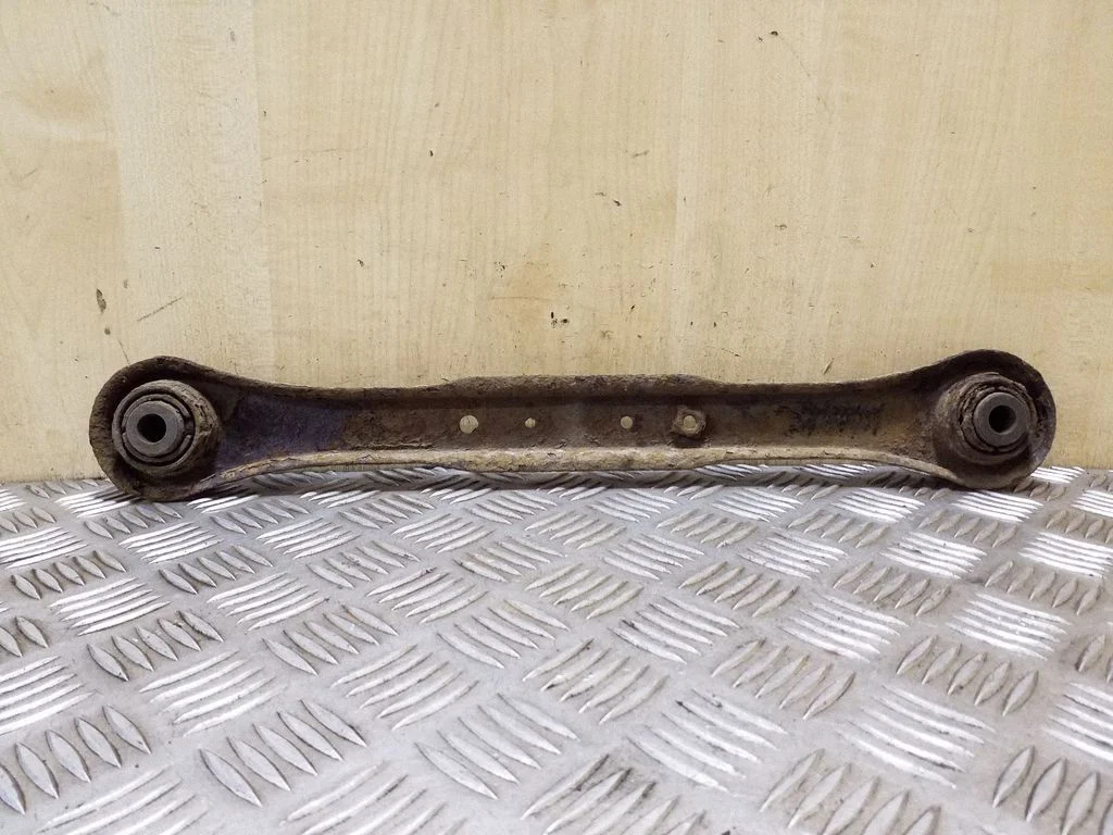 Rear upper control arm/wishbone – Land Rover Freelander 2 - LR2 (2007-2016)
