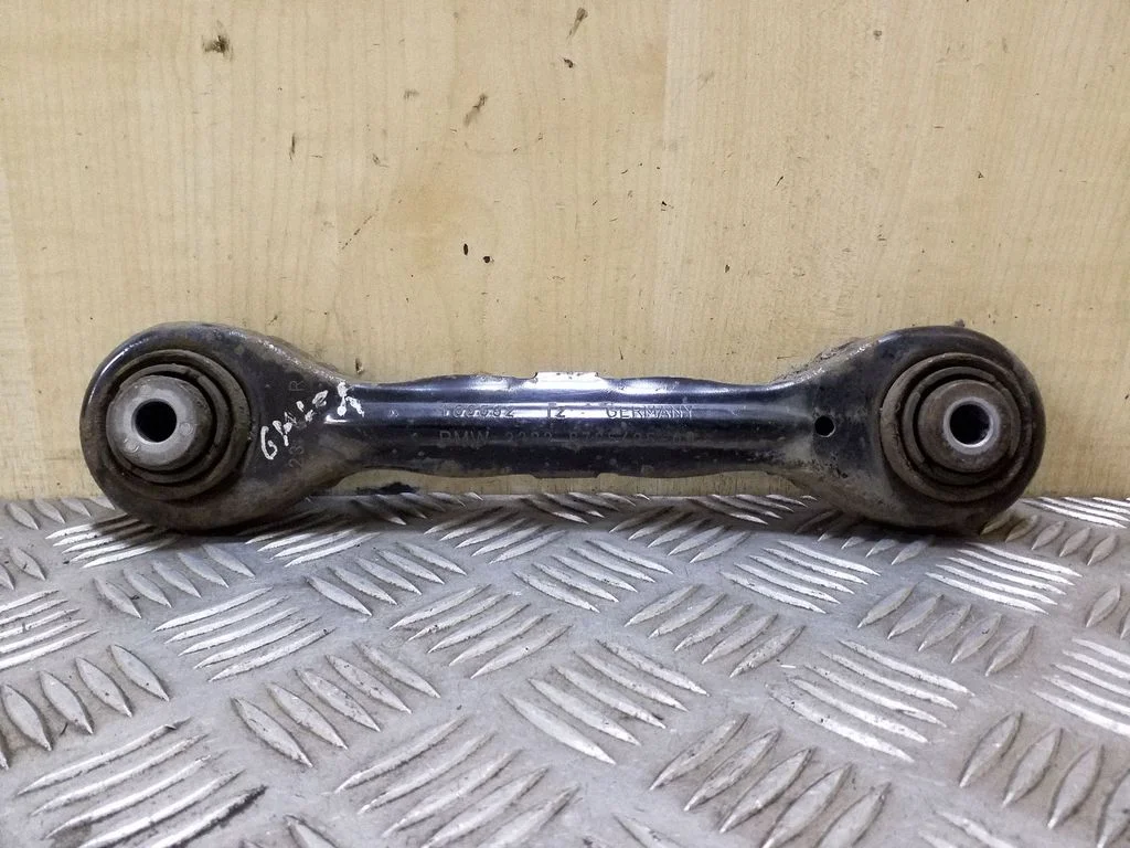 Rear upper control arm/wishbone 33326765425