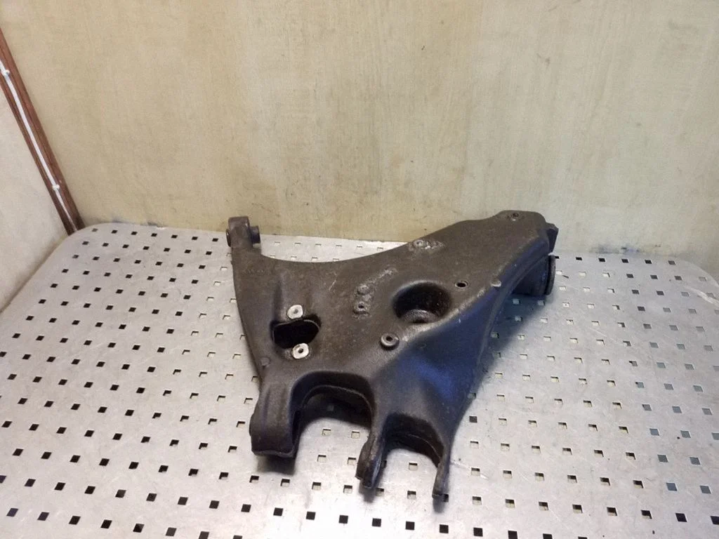 Rear upper control arm/wishbone 8E0505311T