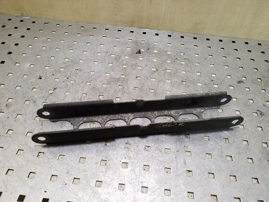 Rear upper control arm/wishbone 33326763477