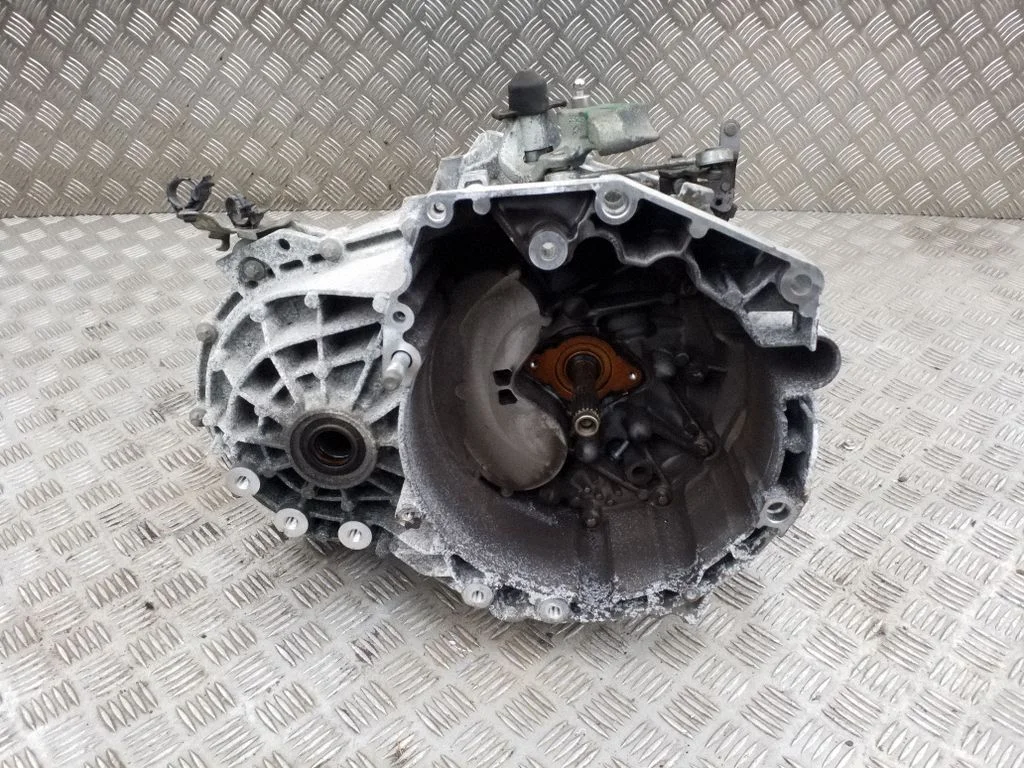 Manual 6 speed gearbox 55250410