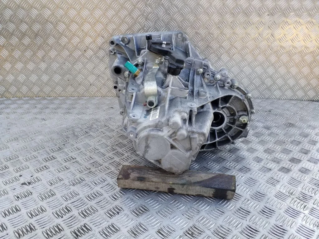 Mehaaniline 6-käiguline käigukast – Nissan Qashqai J12 (2021-)