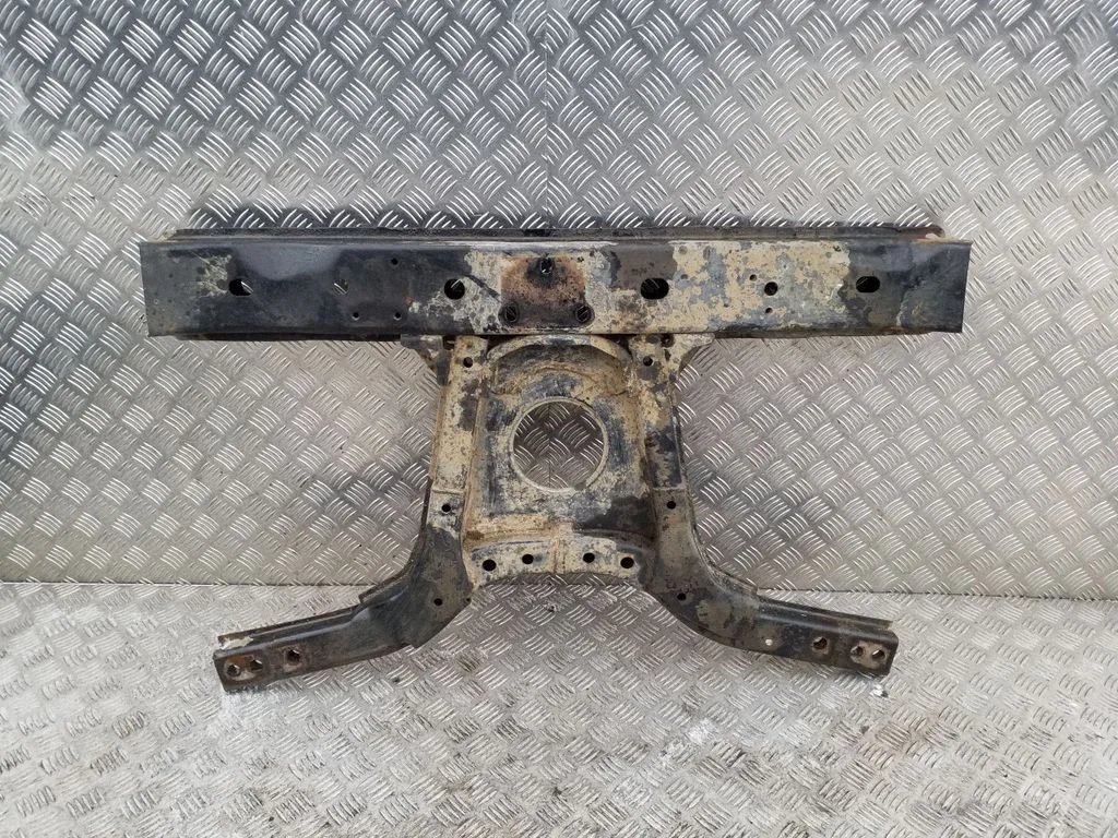 Gearbox mounting bracket