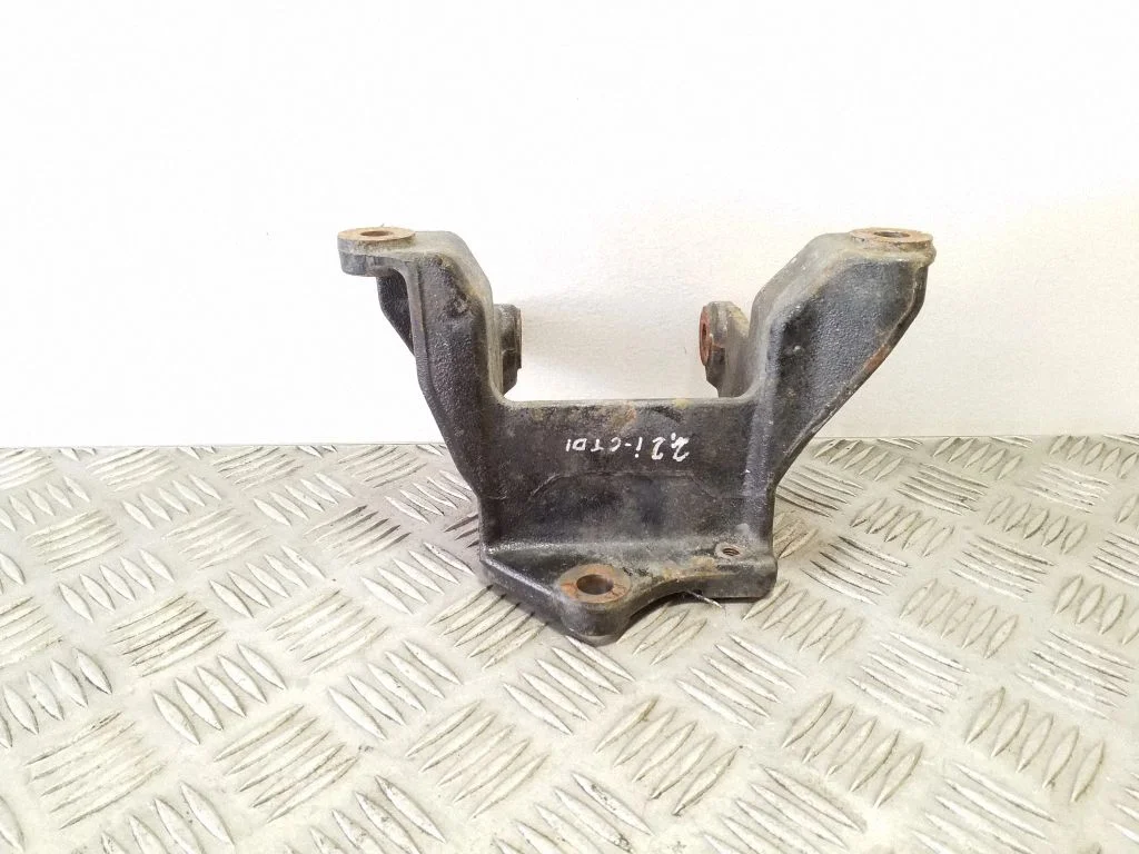 Gearbox mounting bracket