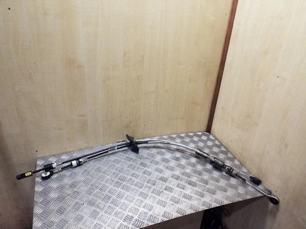 Pārnesumu pārslēgšanas trose BK2R7E395DB