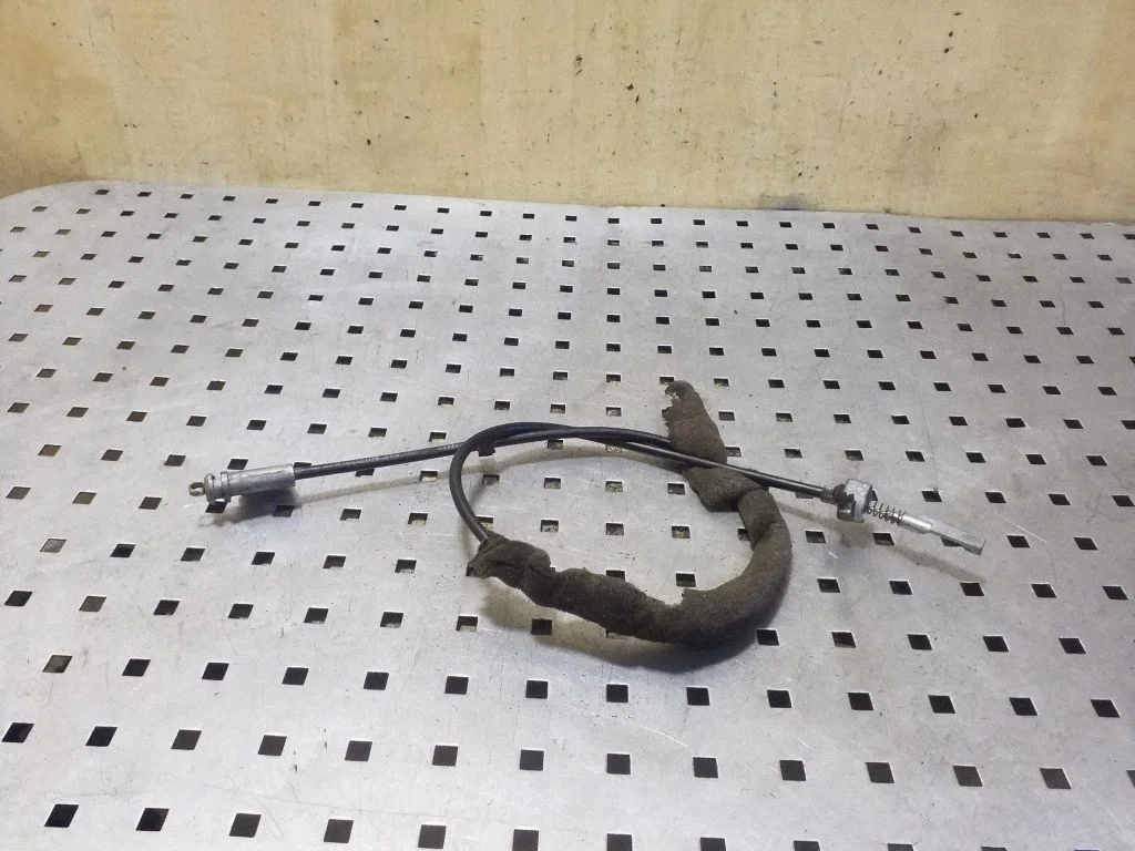 Gear shift cable linkage 8D1713575