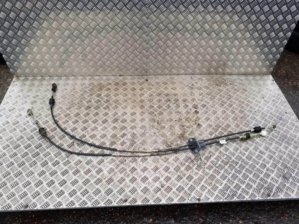 Linka zmiany biegów BV6R7E395CB – Ford Focus (2010-2017)