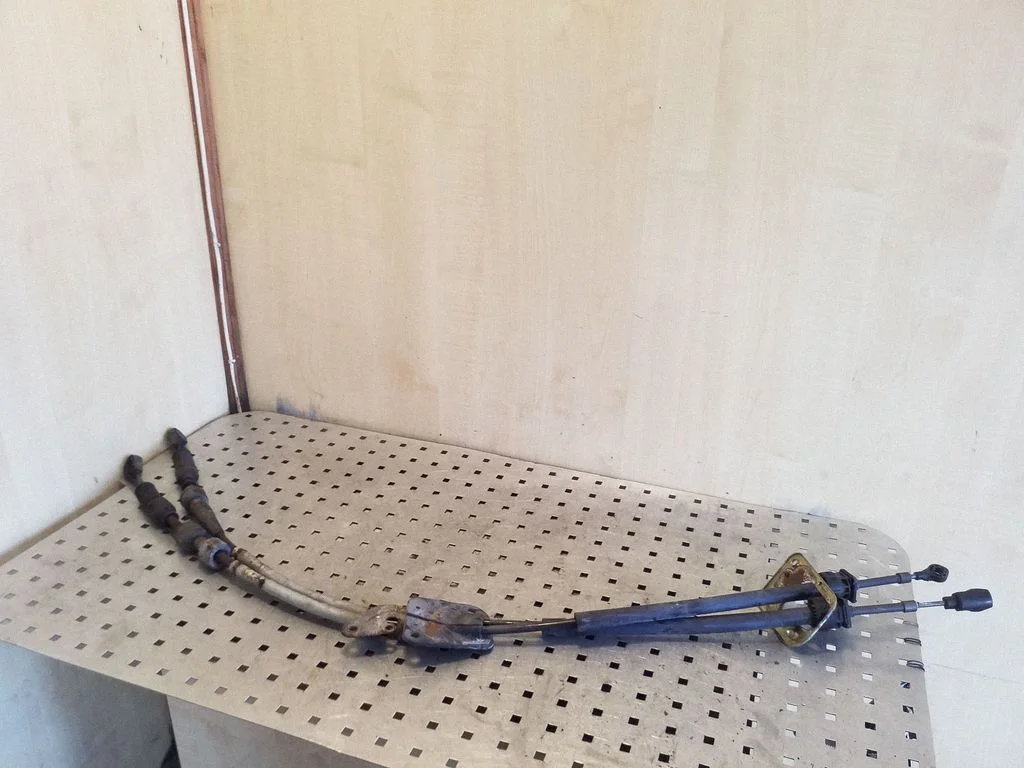 Gear shift cable linkage